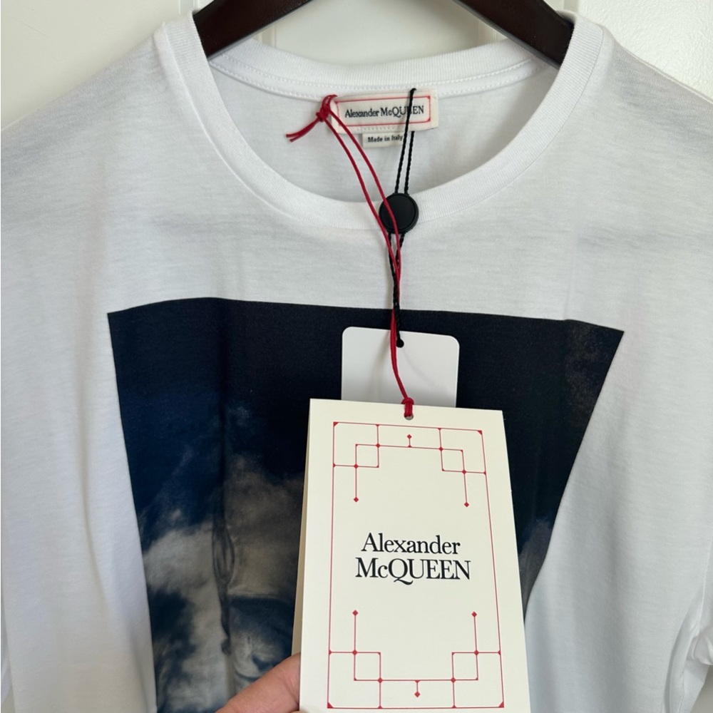 SOLD! NWT Alexander McQueen Graphic Printed Crewneck T-Shirt Size: IT40 165/88A - Picture 9 of 16